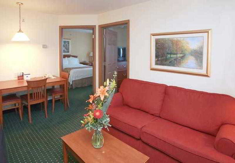 Hotel Towneplace Raleigh Cary/weston Parkway 3*